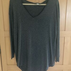Cashmere Women's V-Neck battleship Gray sweater
